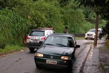 Adolescentes em carro furtado - Jornal da Cidade