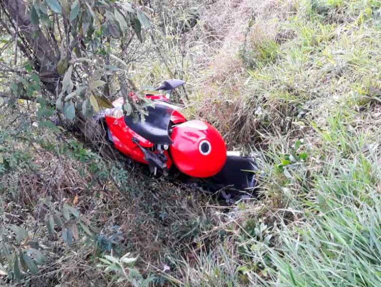 Motociclista perde o controle - Jornal da Cidade