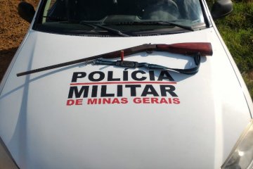 PM apreende armas de fogo em Caldas - Jornal da Cidade