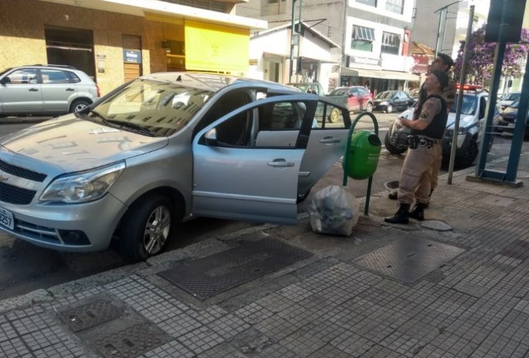 carro que foi trocado por pedras de crack - Jornal da Cidade