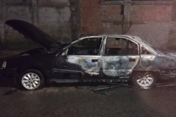 carro incendiado - Jornal da Cidade