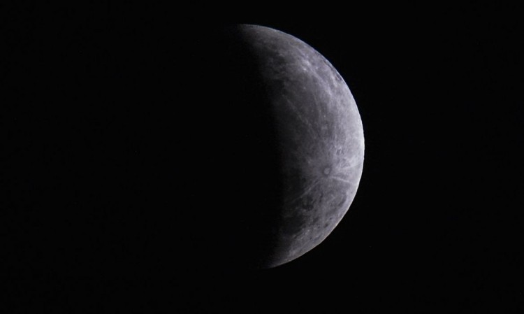 Eclipse parcial da Lua - Jornal da Cidade