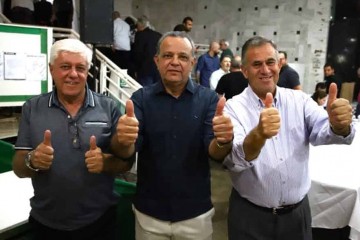 Rovilson-Ribeiro-é-reeleito-presidente-da-Caldense2 (1)