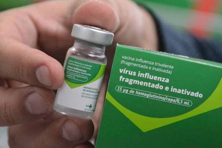 vacinação-contra-a-influenza-em-Poços (1)